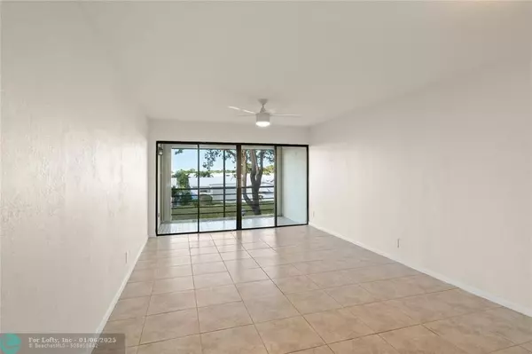 Boynton Beach, FL 33426,2181 W Woolbright Rd  #202