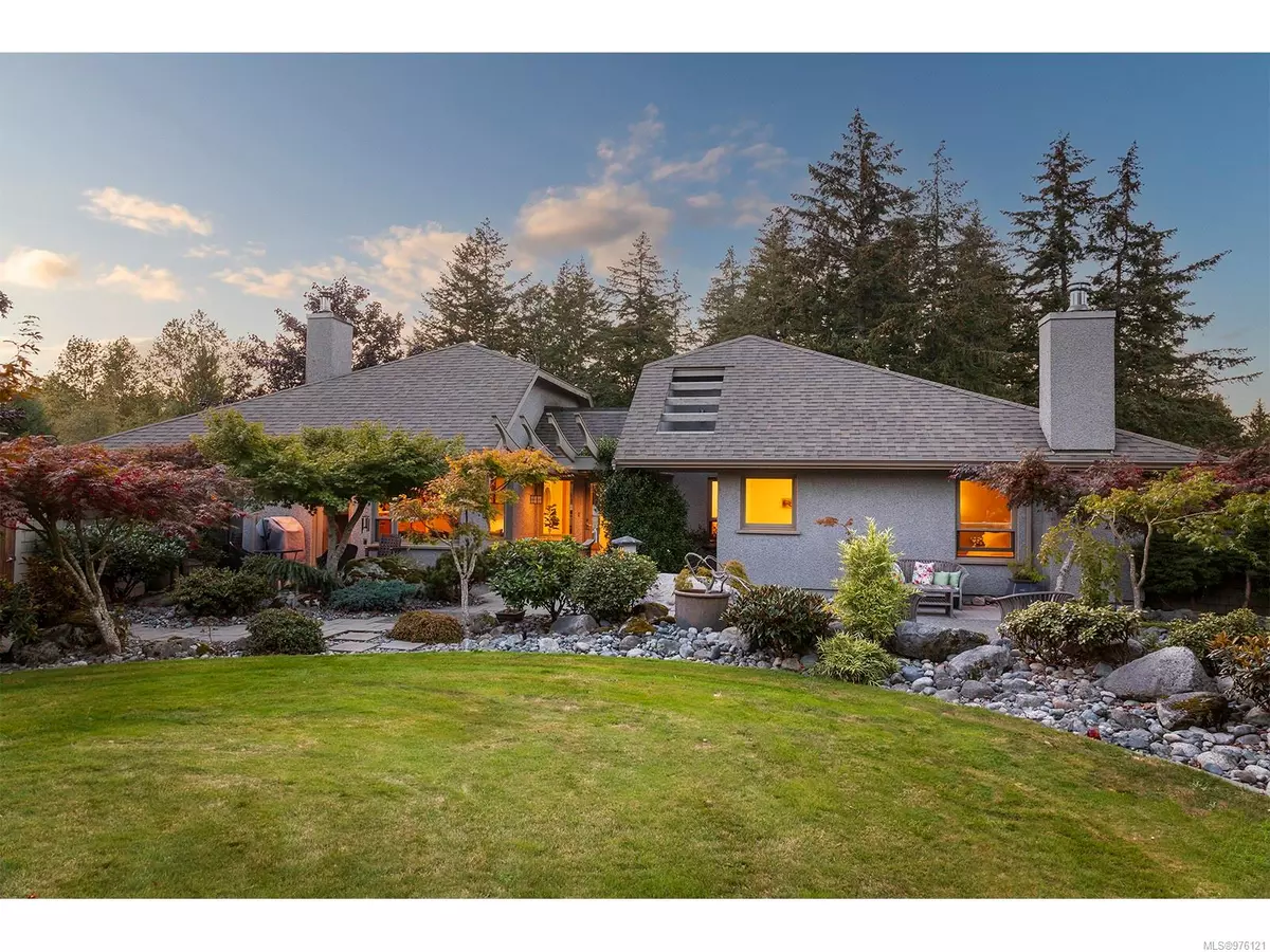 Central Saanich, BC V8M 1X6,6455 Bryn Rd