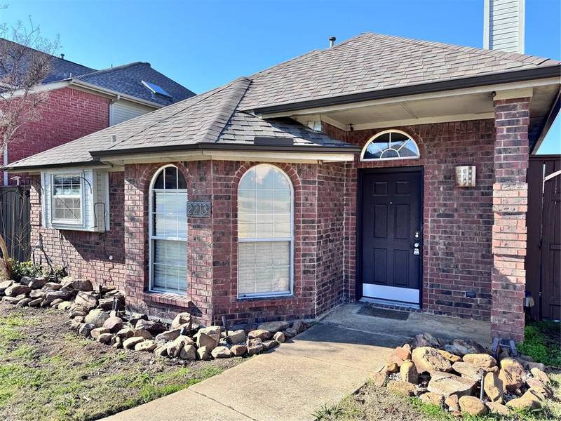 2213 Dallas Drive, Carrollton, TX 75006