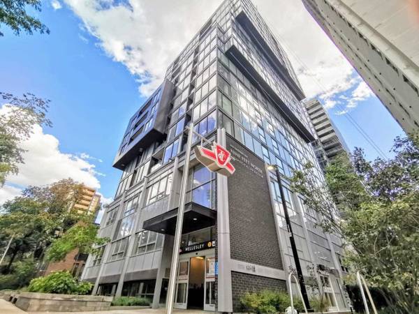 17 Dundonald ST #411, Toronto C08, ON M4Y 0K4