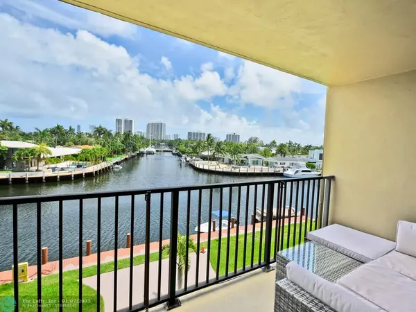 Hallandale Beach, FL 33009,301 Golden Isles Dr  #403