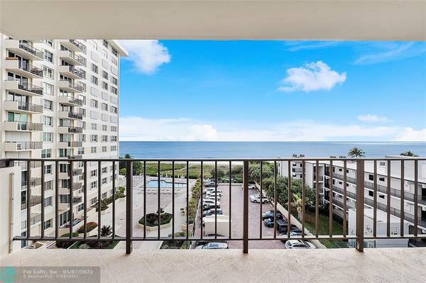 Lauderdale By The Sea, FL 33062,1900 S Ocean Blvd  #6S