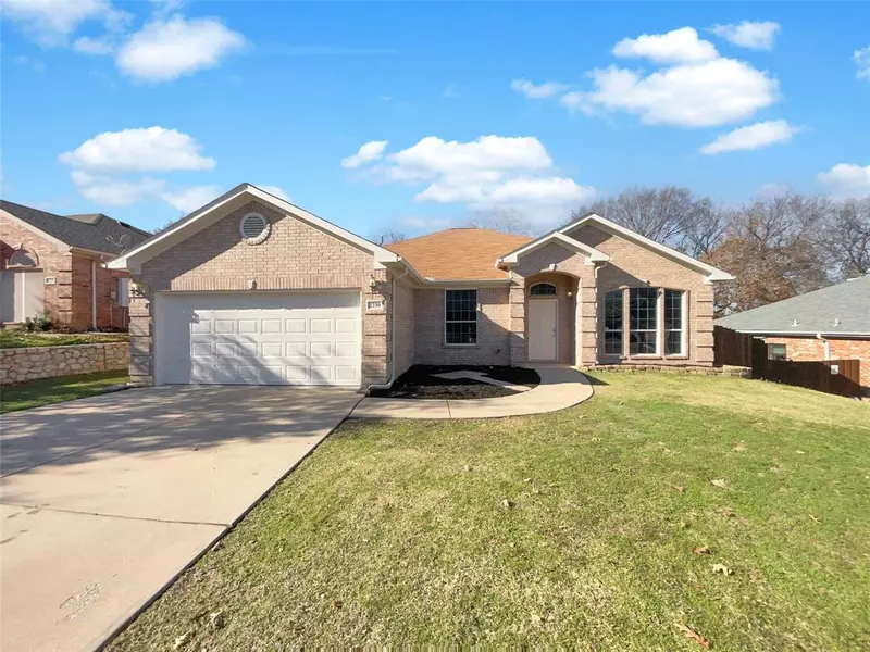 2230 Summer Brook Drive, Weatherford, TX 76087