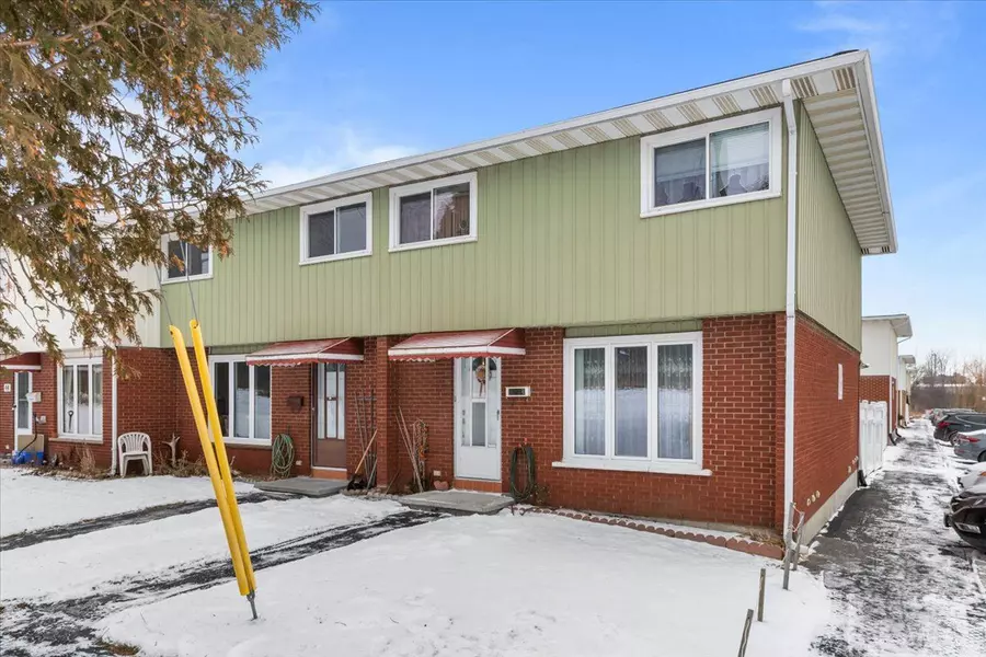 1295 Ledbury AVE S #40, Hunt Club - South Keys And Area, ON K1V 6W6