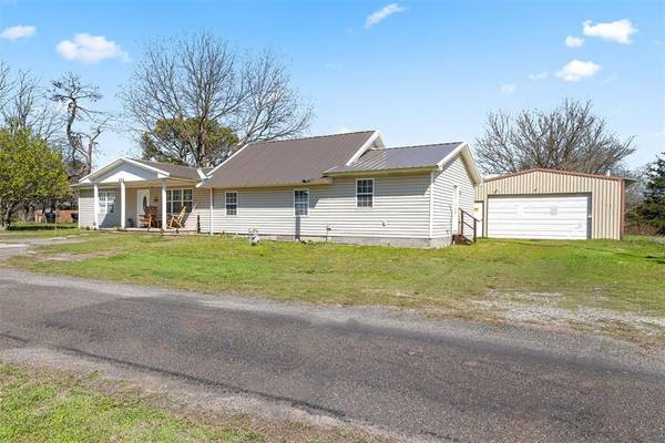 131 S Willow, Stratford, OK 74872