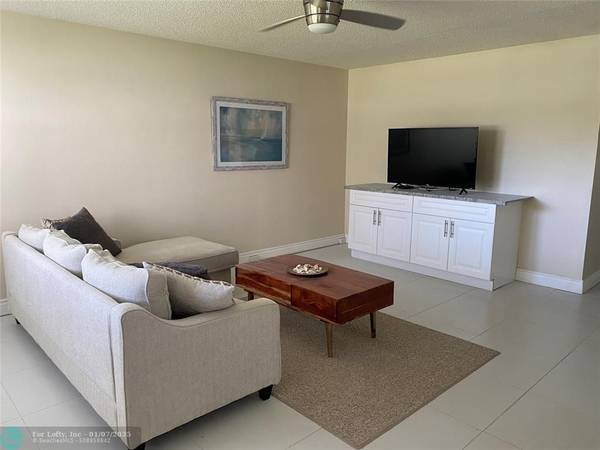 Deerfield Beach, FL 33442,209 Ventnor M  #209