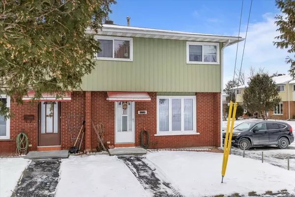 Ottawa, ON K1V 6W6,1295 Ledbury AVE S #40