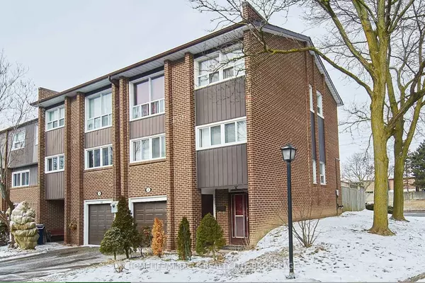 2 Dove Hawkway WAY, Toronto C07, ON M2R 3M2