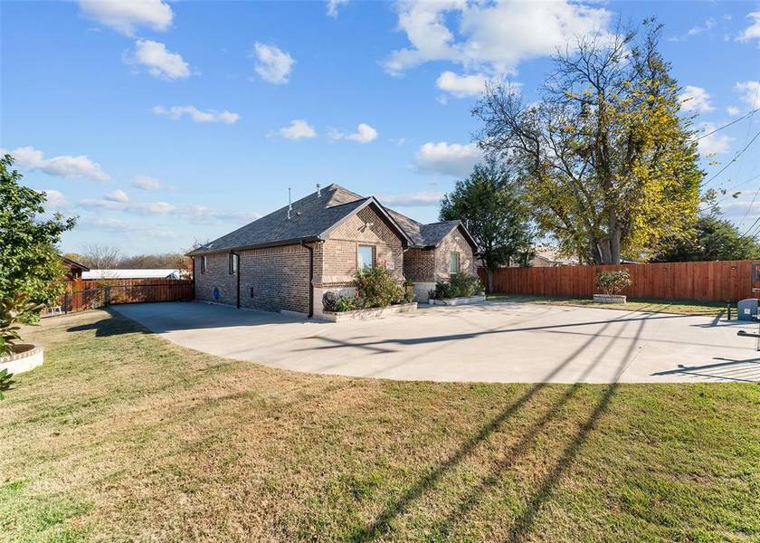 7416 S Lancaster Road, Dallas, TX 75241