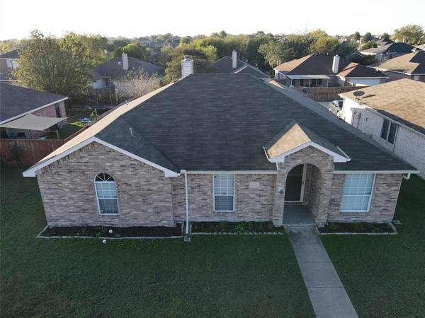 1752 Cansler Lane, Lancaster, TX 75134