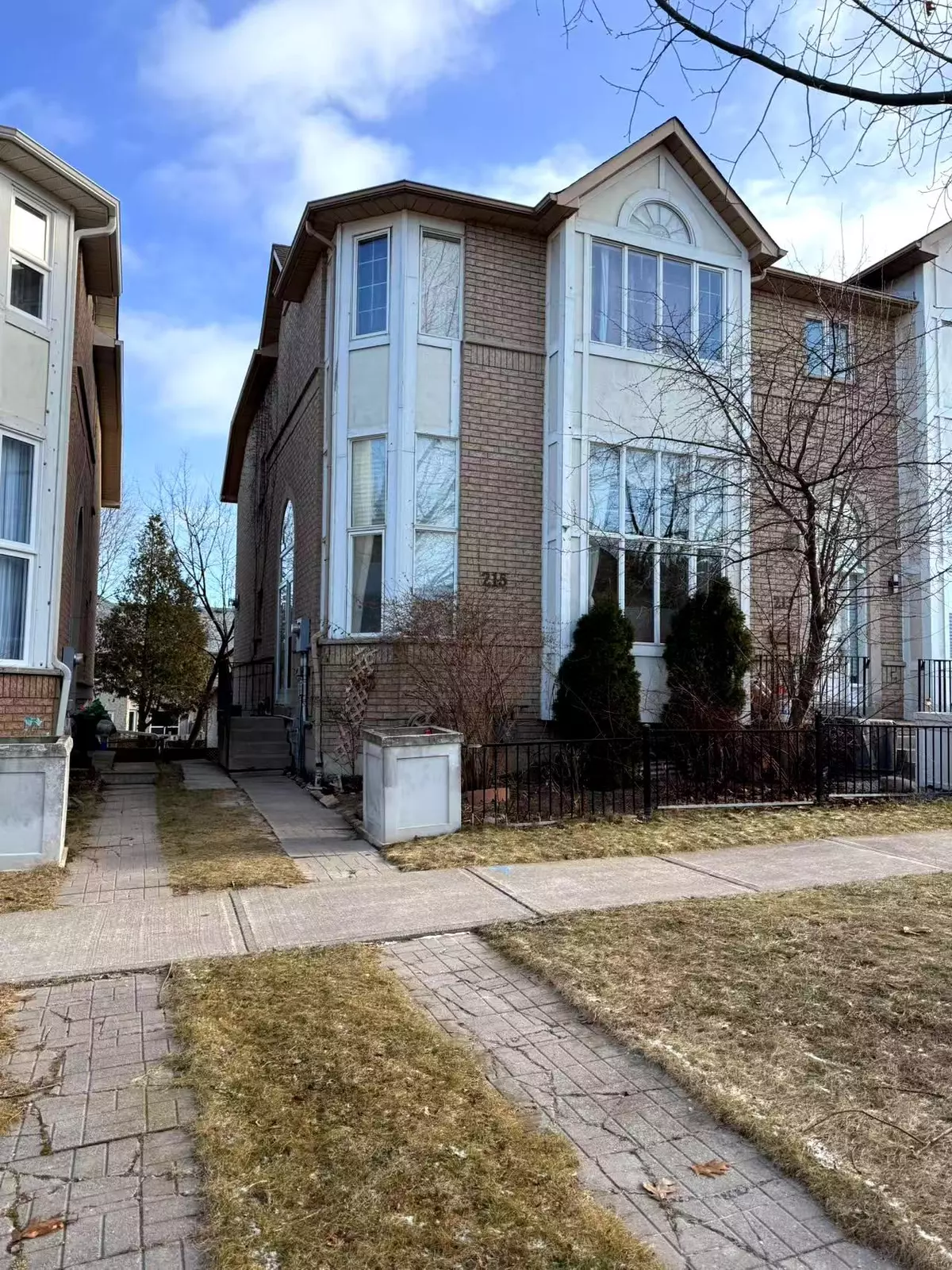 Richmond Hill, ON L4S 1T4,215 Shirley DR #Bsmt