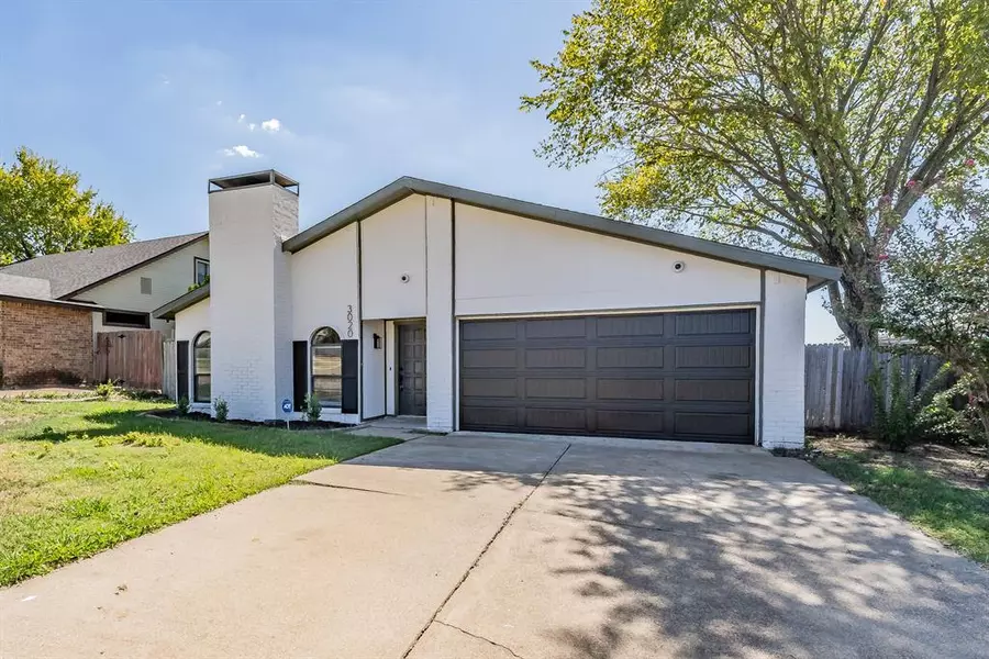 3020 Meandering Way, Bedford, TX 76021