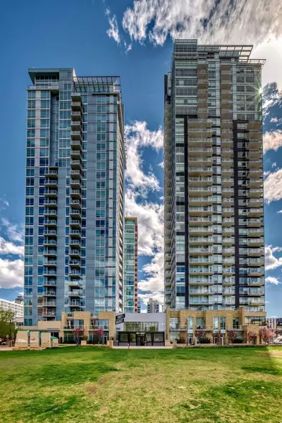 215 13 AVE Southwest #1401, Calgary, AB T2R 0V6