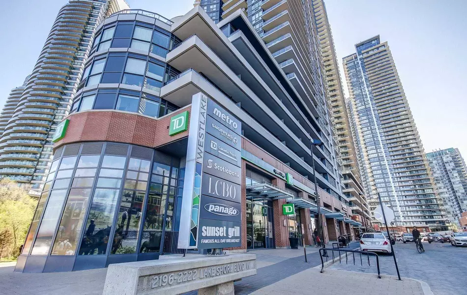 2212 Lake Shore BLVD W #502, Toronto W06, ON M8V 0C2