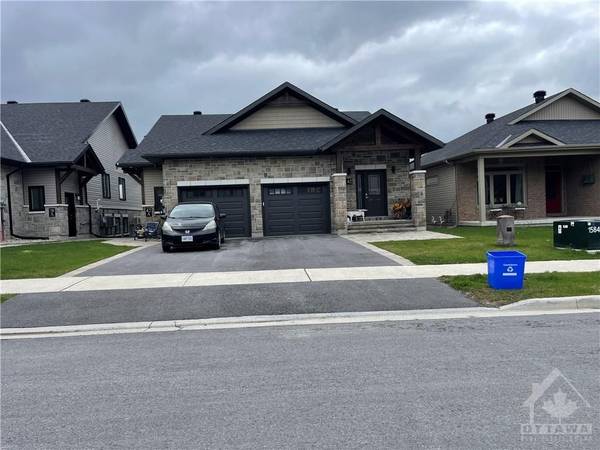 36 SENATORS GATE DR, Perth, ON K7H 0B5