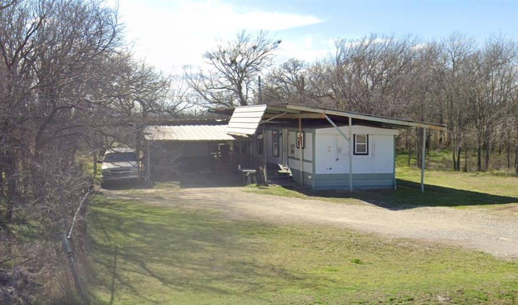 830 Lois Circle, Granbury, TX 76049