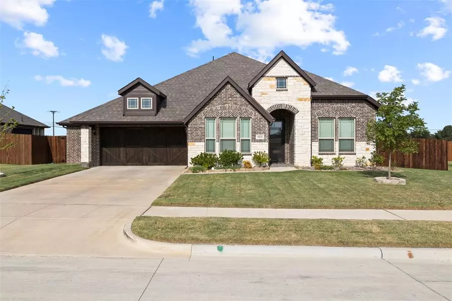 905 Eisley Drive, Desoto, TX 75115