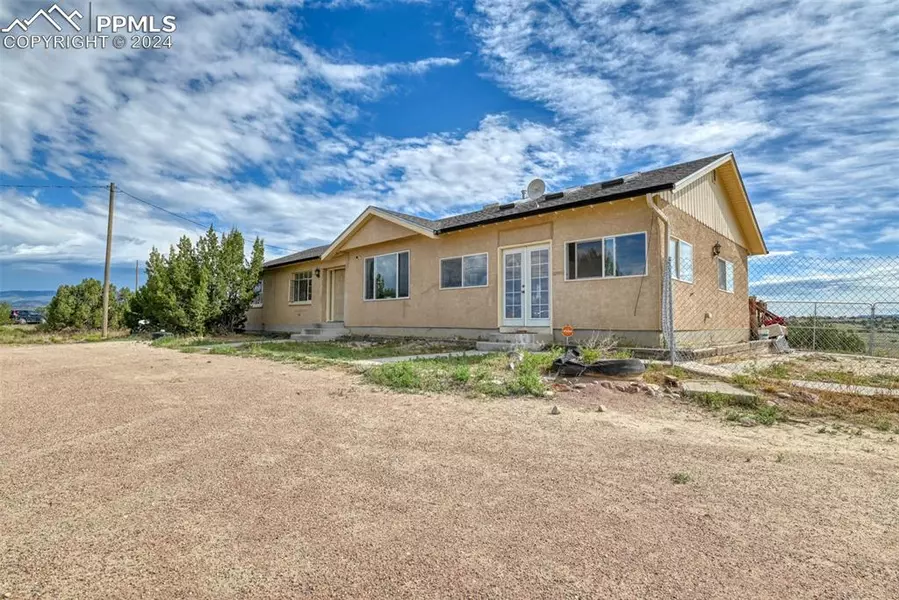 1290 B ST, Penrose, CO 81240