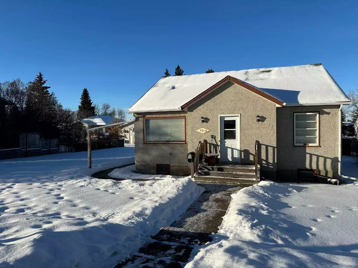 Ponoka, AB T4J 1B3,3910 44 ST