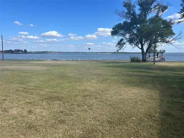 216 Causeway Cove,  Seven Points,  TX 75143