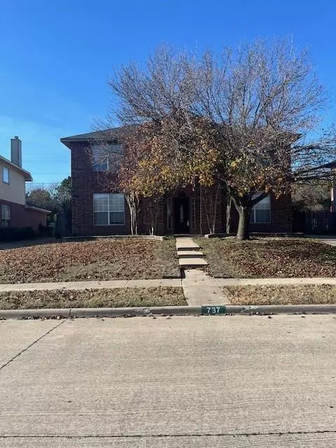 737 Trees Drive, Cedar Hill, TX 75104