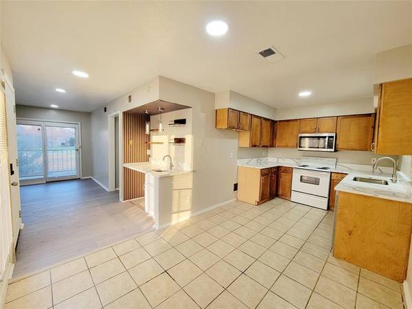 5722 Marvin Loving Drive #228, Garland, TX 75043