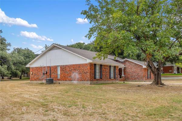 Brownwood, TX 76801,702 Oakpark Drive