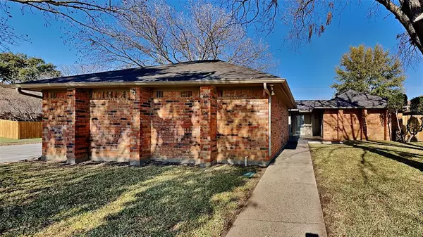 3648 Wedgworth Rd S Road, Fort Worth, TX 76133