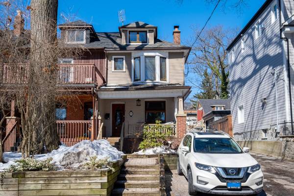 16 Cedar AVE, Toronto E02, ON M4E 1K2