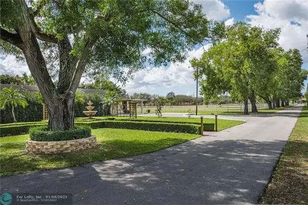 4660 SW 148th Avenue, Southwest Ranches, FL 33330