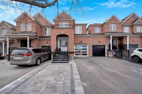 157 Venice Gate DR, Vaughan, ON L4H 0E9