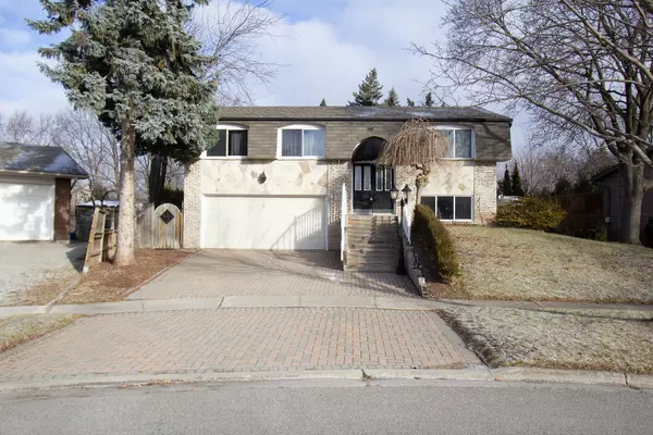 Oakville, ON L6L 2M9,2483 Yarmouth CRES