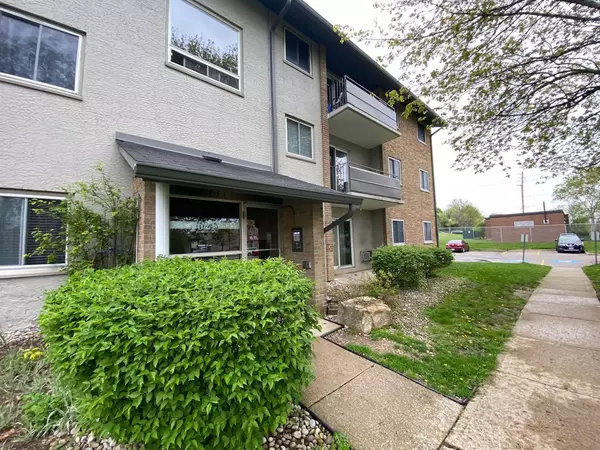 London, ON N6K 1M1,625 Wonderland RD S #11