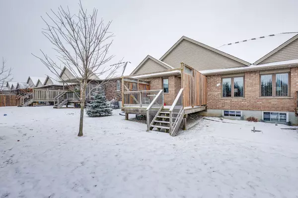 St. Thomas, ON N5R 5M9,14 Hampstead CT