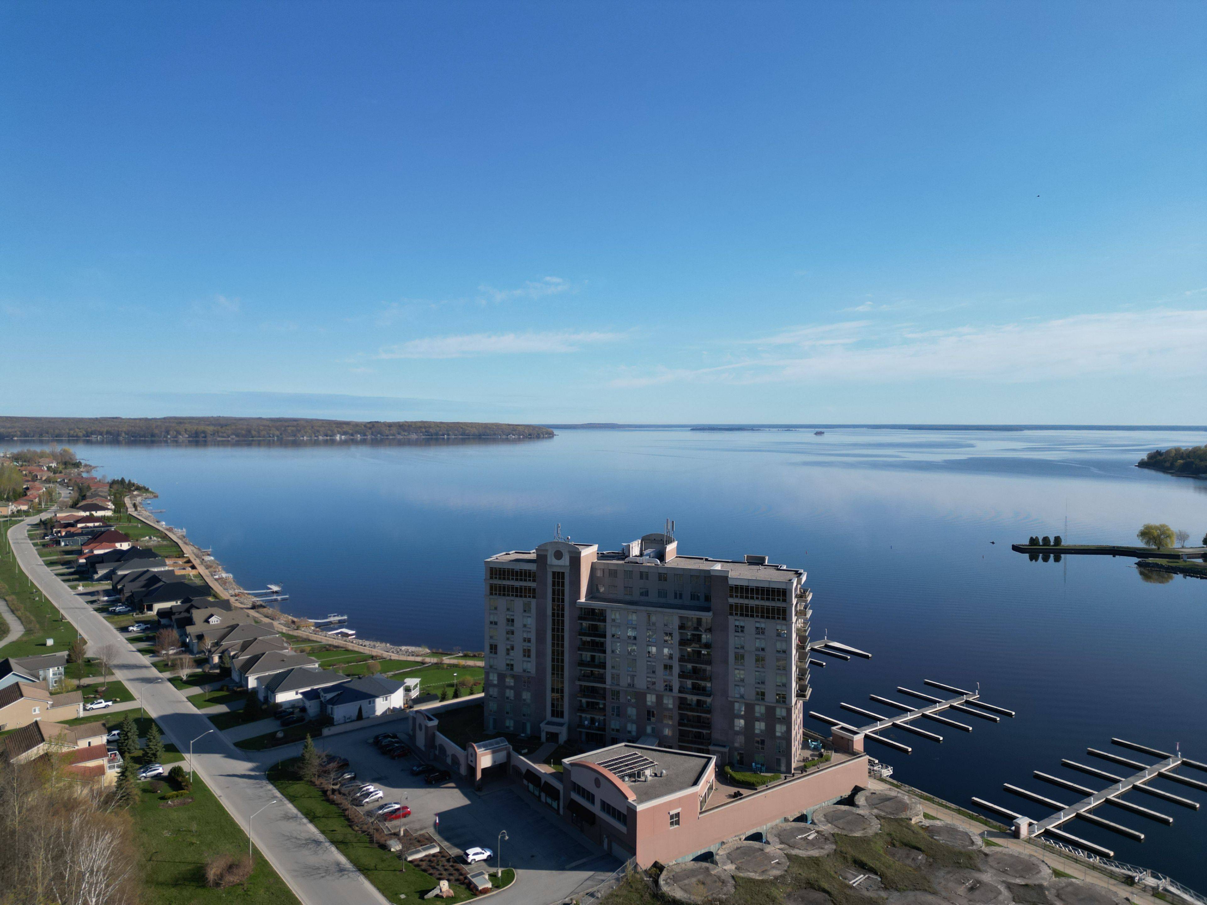 Midland, ON L4R 5P2,699 ABERDEEN BLVD #403