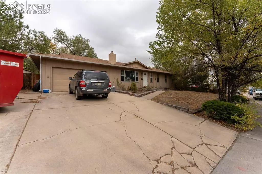 Pueblo, CO 81001,5 Grissom PL