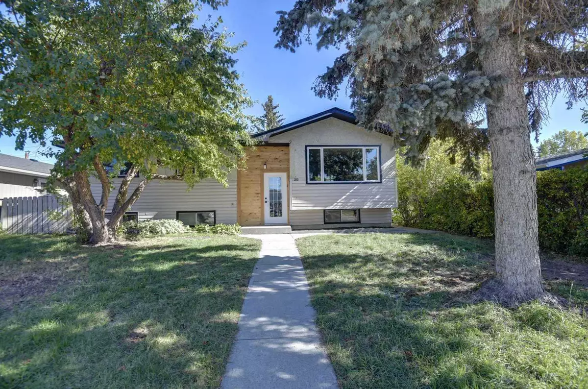 Calgary, AB T2J 0T3,205 Allan CRES SE