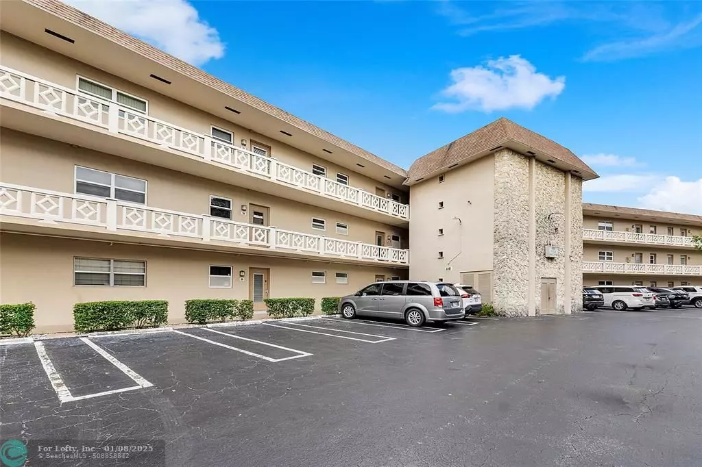 Lauderdale Lakes, FL 33319,5001 NW 34th St  #205