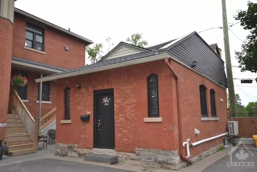 Lower Town - Sandy Hill, ON K1N 8E6,17 MARLBOROUGH AVE #6