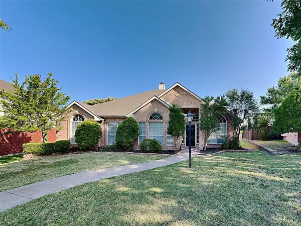 2403 Brookchase Drive, Mesquite, TX 75181