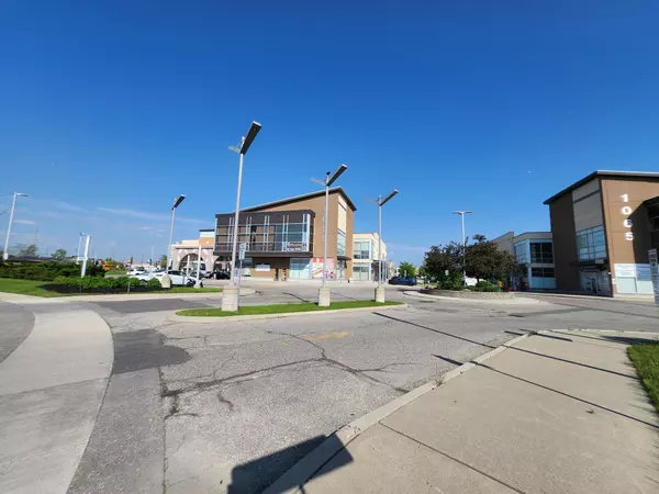 Mississauga, ON L4W 0C2,1055 Canadian PL #114