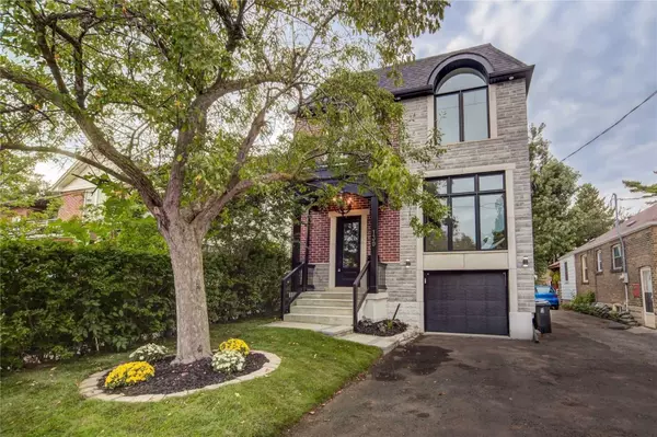 130 Lake CRES, Toronto W06, ON M8V 1W1