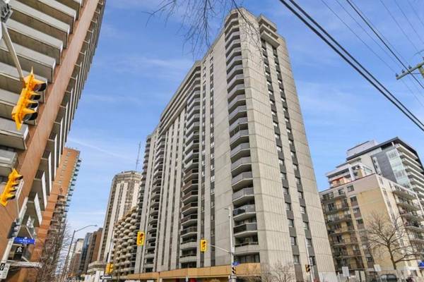 470 Laurier AVE W #2207, Ottawa Centre, ON K1R 7W9