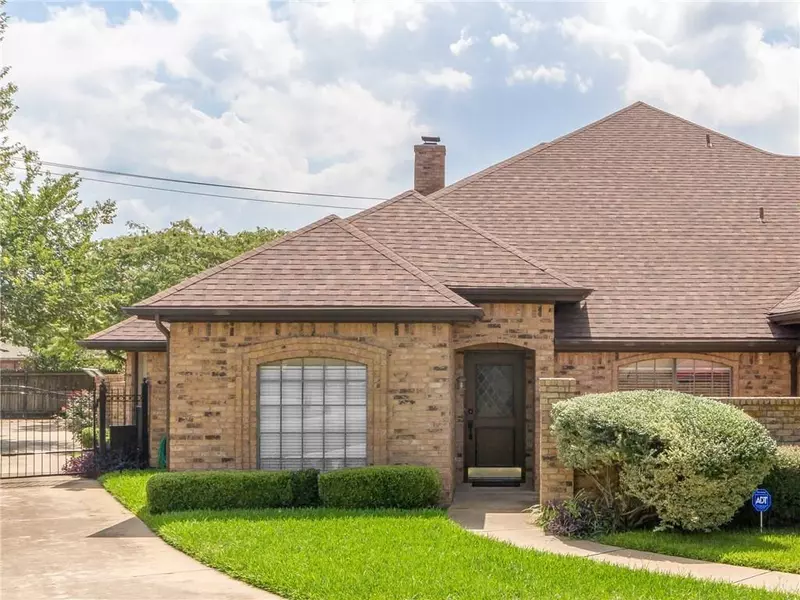 4855 Ledgestone Court, Fort Worth, TX 76132