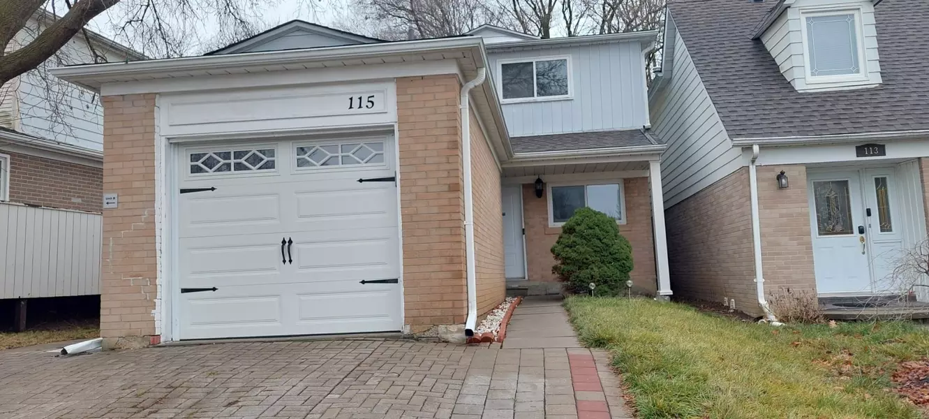 115 Huron Heights DR, Newmarket, ON L3Y 3J8