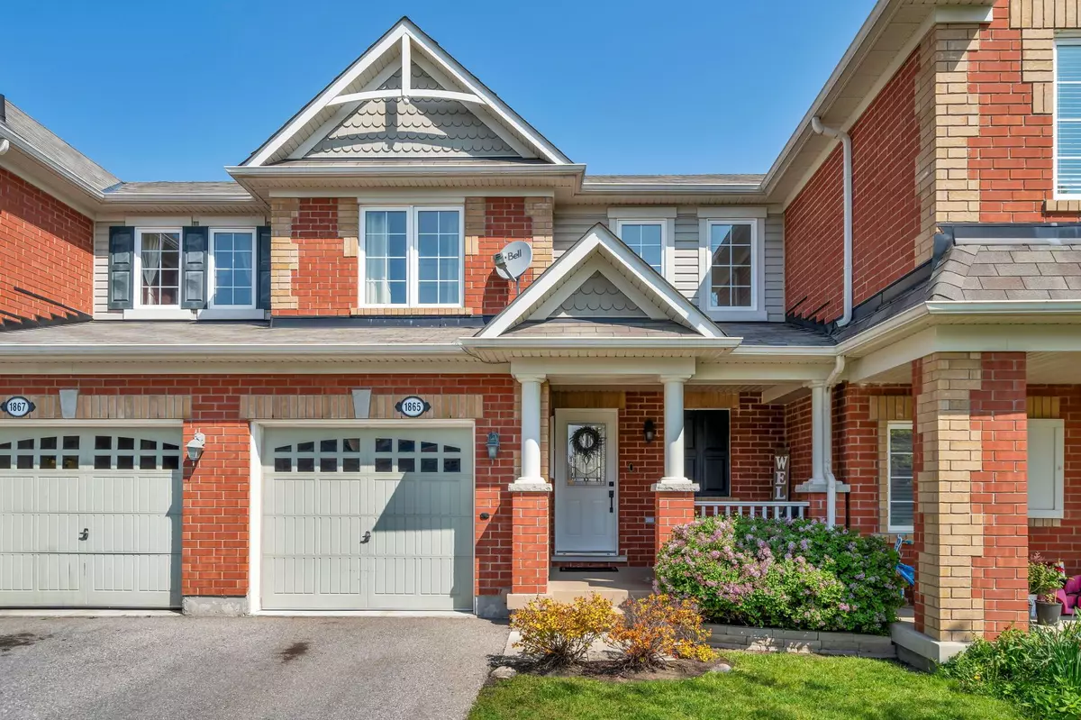 Pickering, ON L1X 0A4,1865 Liatris DR