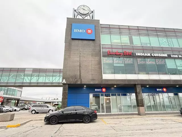 Richmond Hill, ON L4B 3Z4,550 Highway 7 AVE E #304