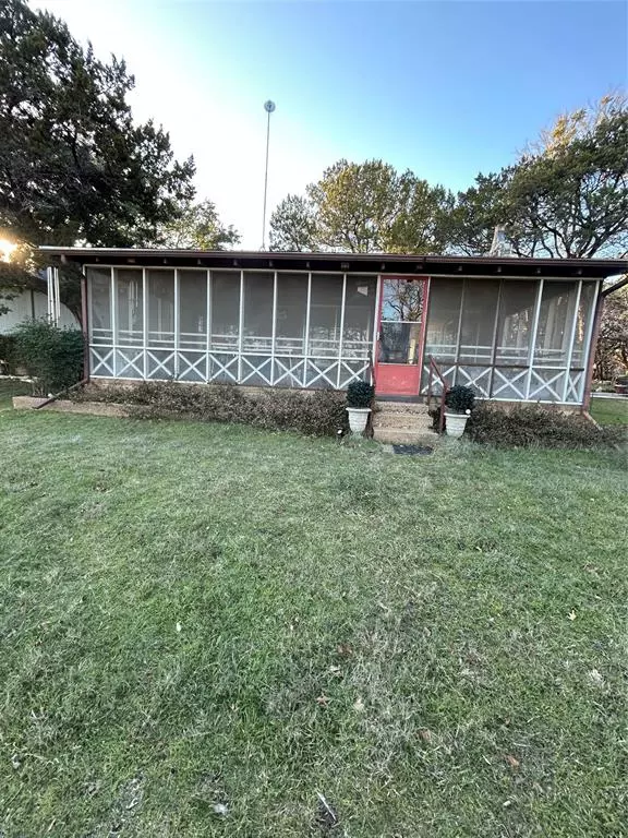 Clifton, TX 76634,138 Private Road 1623