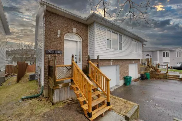 Kingston, ON K7P 2W3,1344 BRACKENWOOD CRES #1