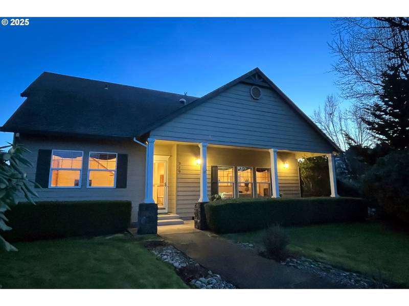 219 NW TERRITORIAL RD, Canby, OR 97013